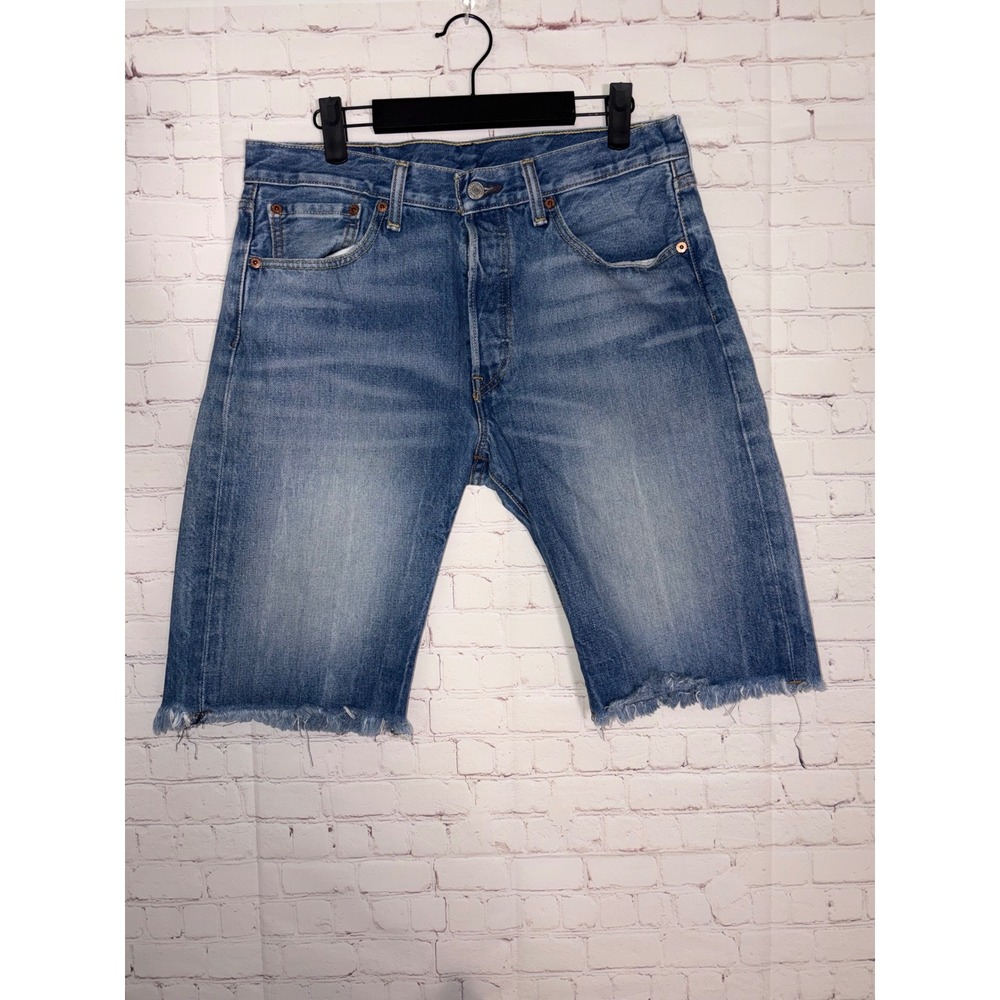 Levis 501 Original Cut Off Denim Bermuda Shorts Medium Wash Blue Size 31 Raw Hem
